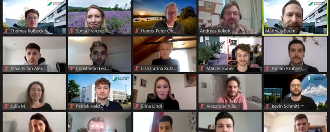 Screenshot einer Zoom-Konferenz mit Studierenden, Dozenten und Professoren der Univerität Bayreuth